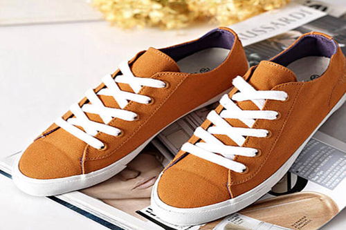 森馬鞋業(yè)加盟 森馬鞋業(yè)加盟,您知道聯(lián)系方式是什么嗎 中國加盟網(wǎng)